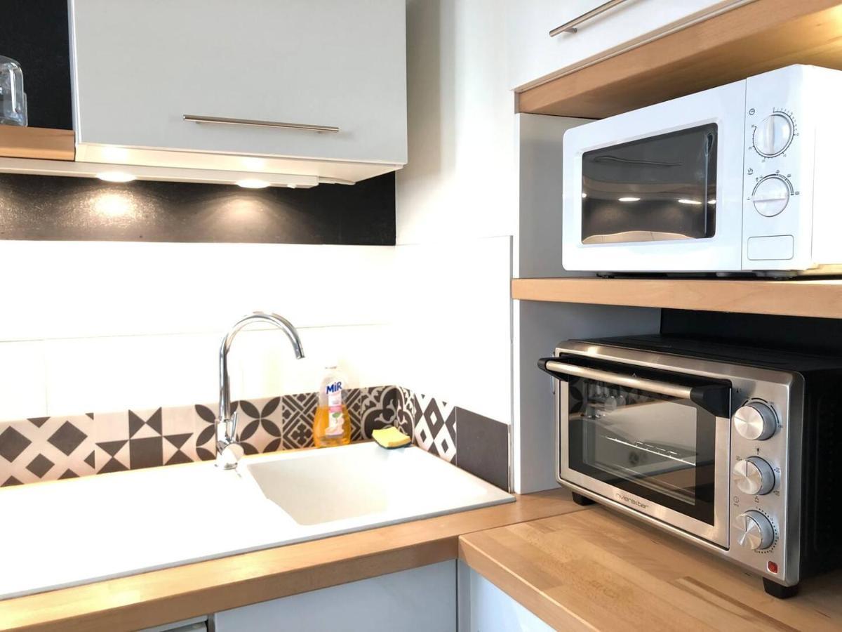 Le Noir Bois Et Blanc - Studio - Wifi - Centre Ville - Entree Autonome Quimper Eksteriør bilde