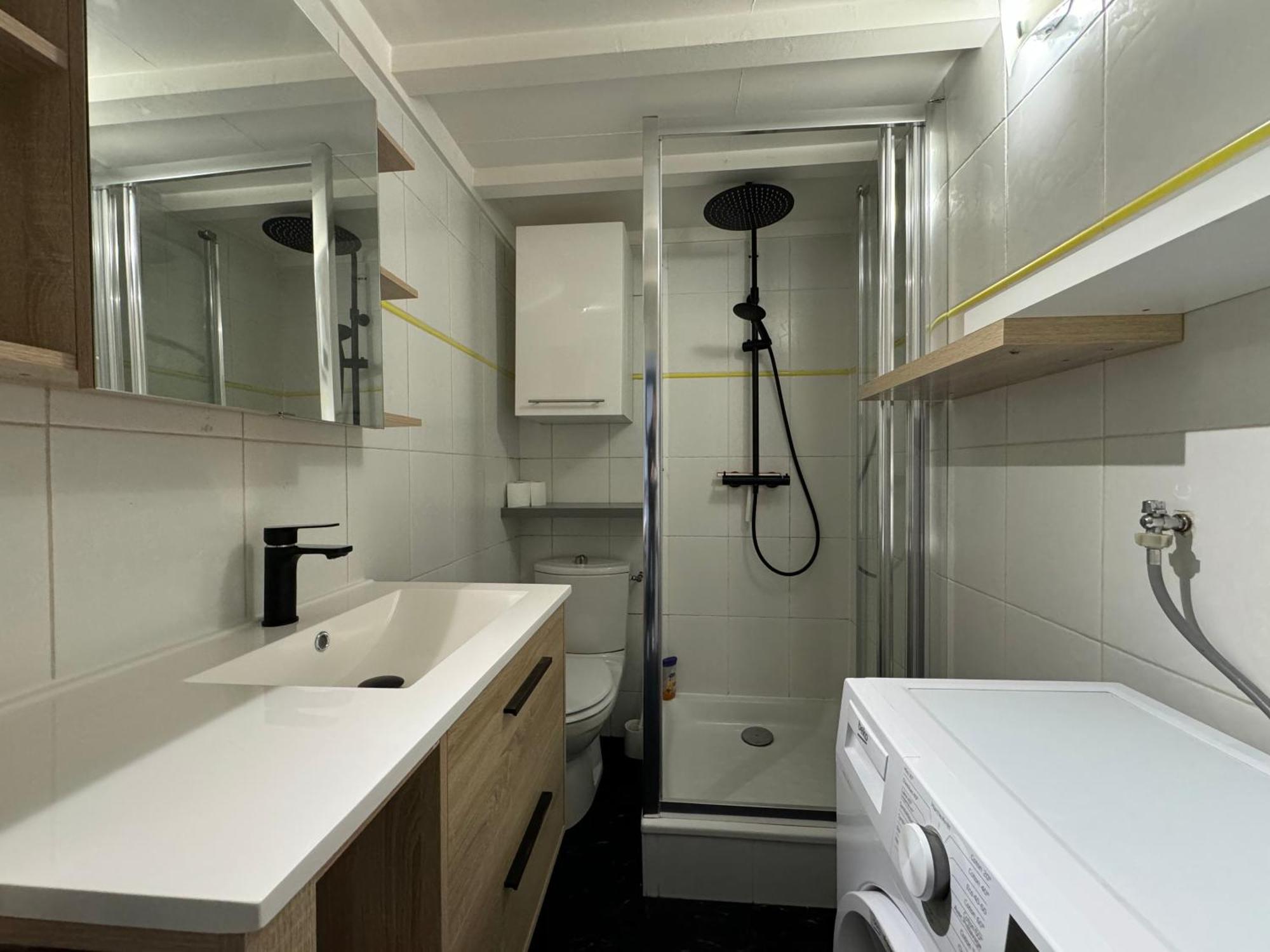 Le Noir Bois Et Blanc - Studio - Wifi - Centre Ville - Entree Autonome Quimper Eksteriør bilde