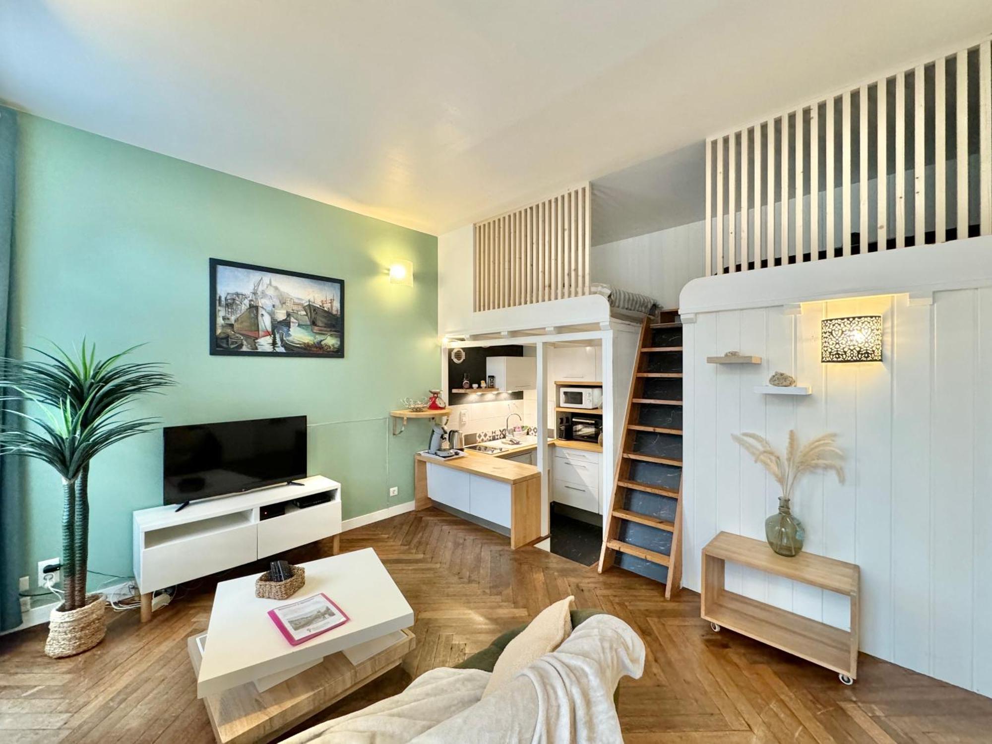 Le Noir Bois Et Blanc - Studio - Wifi - Centre Ville - Entree Autonome Quimper Eksteriør bilde